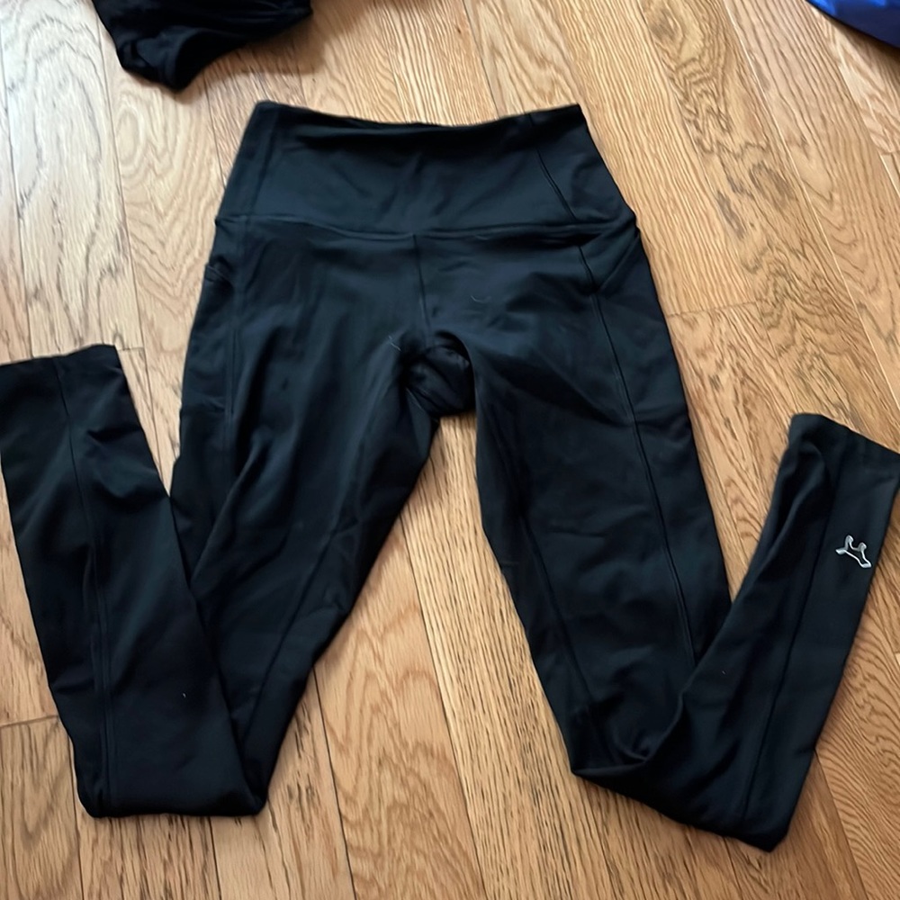 VICTORIAS SECRET PINK XS FLEECE LINED LEGGINGS